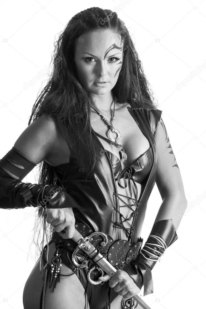 Warrior woman - Amazons - black and white