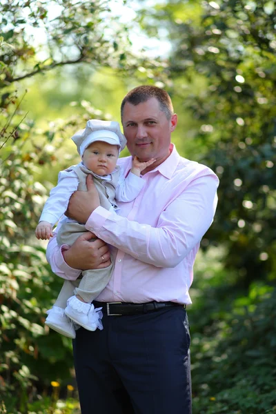 babası ile küçük oğlu