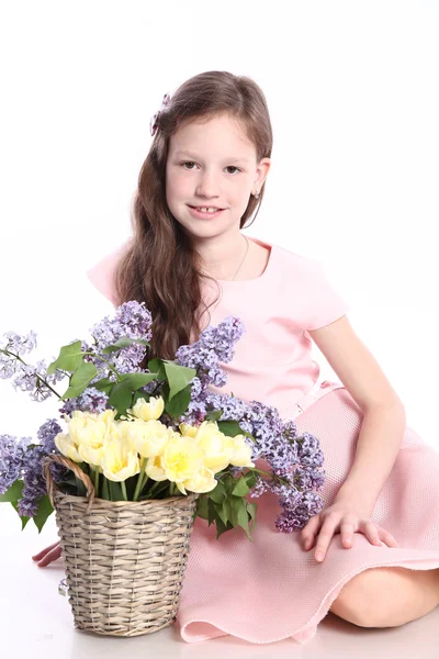 Menina com flores — Fotografia de Stock