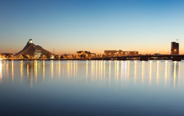 gece vakti Riga