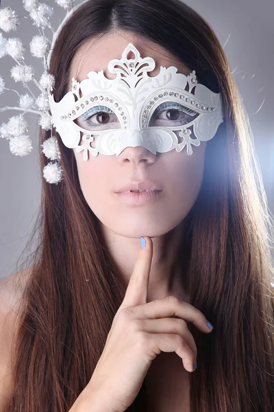 Vrouw met masker — Stockfoto