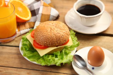  ahşap üzerine Burger