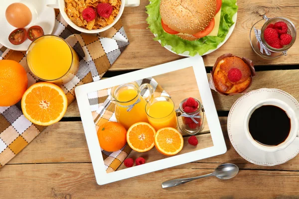 Breakfast and picture — Stock Photo, Image