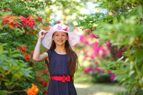 Menina floral — Fotografia de Stock