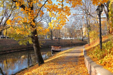 sonbahar Milda Riga