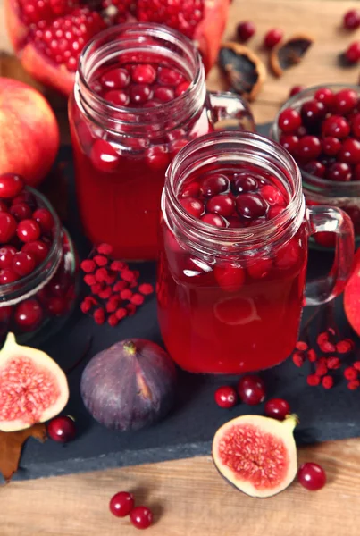 Bevanda di frutta sul tavolo — Foto Stock