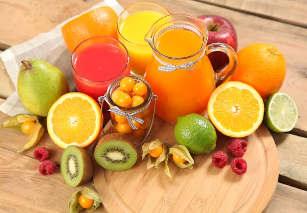 Jus sucré et fruits — Photo