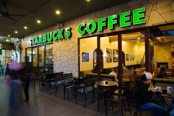 Koffie van Starbucks koffiehuis in Tanah Rata, Maleisië — Stockfoto