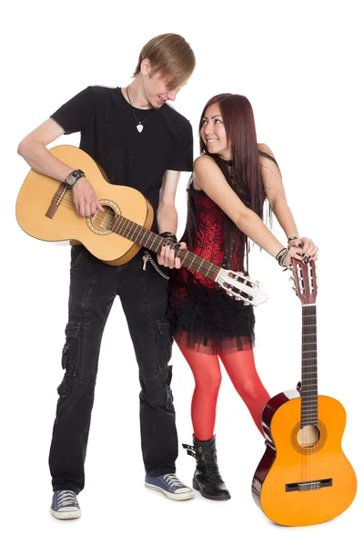 Genç müzisyenler gitar ile — Stok fotoğraf