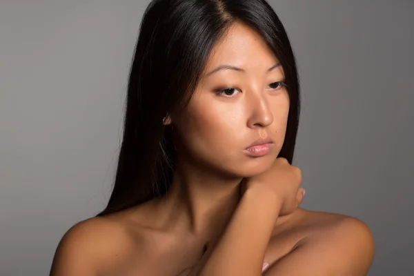 Portrait young pretty Asian girl — Stock Photo, Image