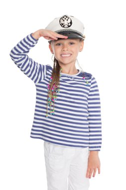 Küçük kız bir el tebrik tutar.