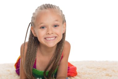 Dreadlocks ile mutlu küçük kız