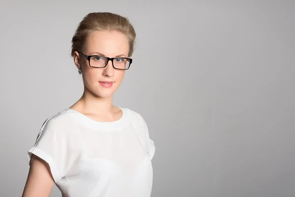 Young smiling business woman — Stock Photo, Image