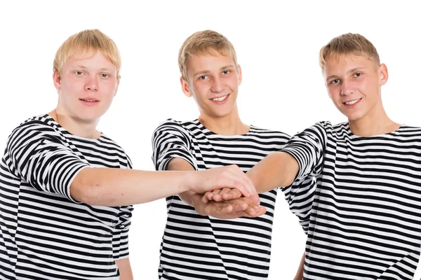 Jonge mannen in vriendschap ineen zijn handen — Stockfoto