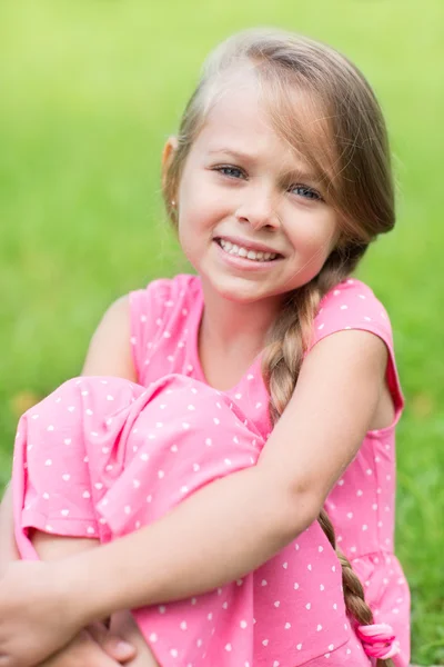 Portrét mladé dívky, roztomilý — Stock fotografie