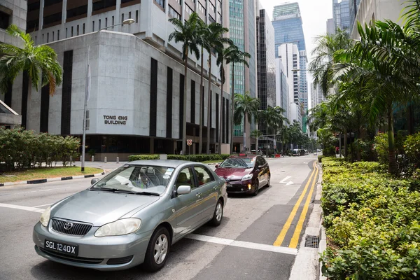 Automóviles en el Distrito Central de Negocios de Singapur —  Fotos de Stock