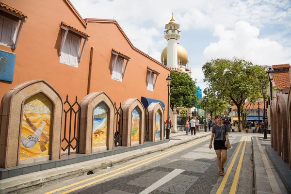 Woman in the street of the Arab quarter — Stock Photo, Image