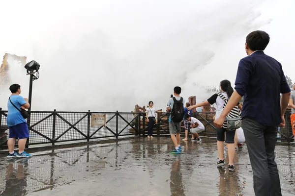 Vatten Rider är populära i Happy Valley Peking — Stockfoto