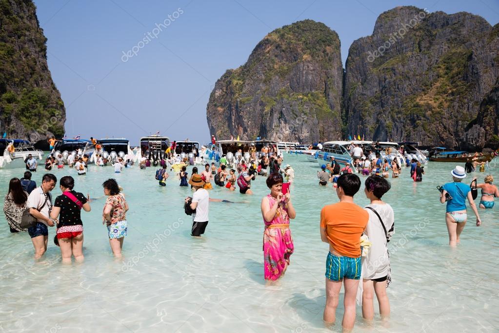 остров пипидон таиланд. остров пхи-пхи таиланд туристы. пхукет острова пхи пхи. стоит ли лететь в тайланд. остров краби таиланд.