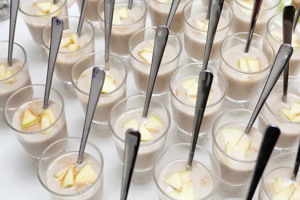 Apple dessert in glasses — Stock Photo, Image