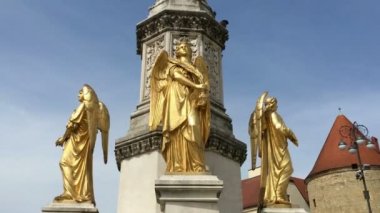 Bakire Meryem heykeli