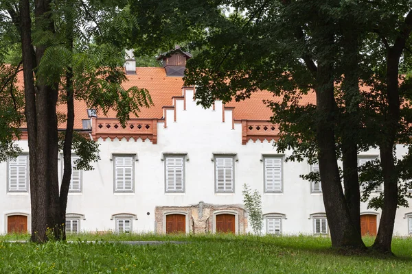 Castelo Novi Dvori em Zapresic, Croácia — Fotografia de Stock