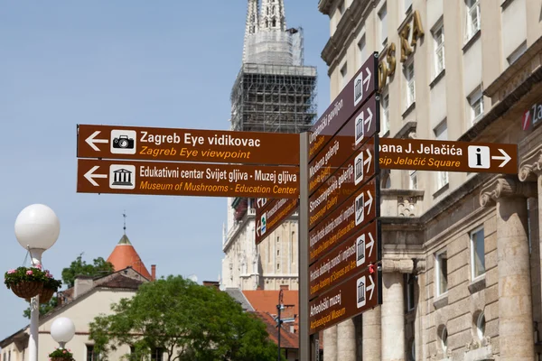 Zagreb vägskylt — Stockfoto