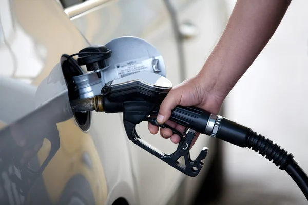 Silver car at gas station — Stock Photo, Image