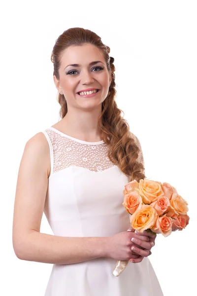 Lyckliga bruden med rosor — Stockfoto