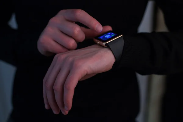 Hands of man with smartwatch — Stock Photo, Image