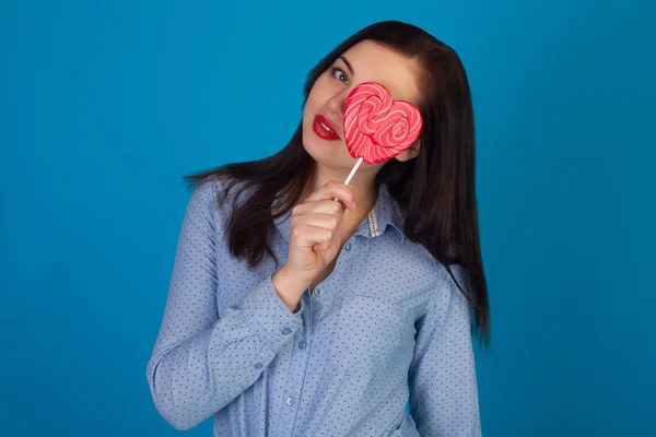 Frau und Bonbons — Stockfoto