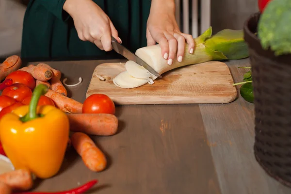 Onion at the table — Stock Photo, Image