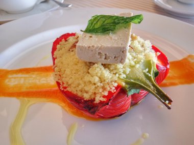 Tatlı biber dolması