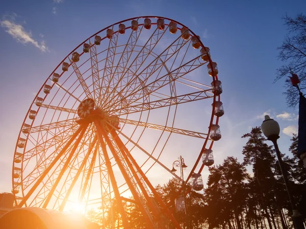 Exciting Farrish Wheel in park — Stock Photo, Image