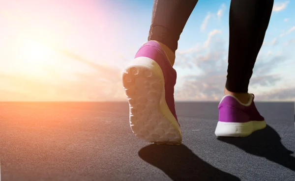 Legs of woman prepare for running — Stock Photo, Image