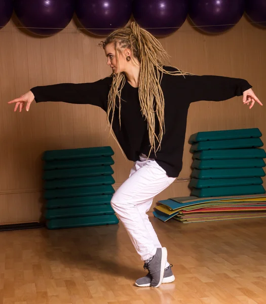 Hiphop wordt gedanst door bekwame danser — Stockfoto
