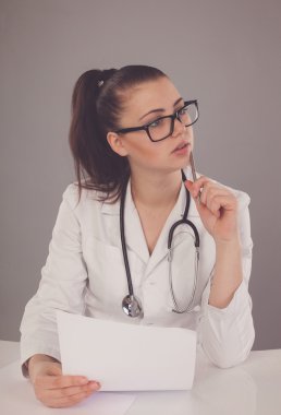 Hemşire ve tıbbi fikirler