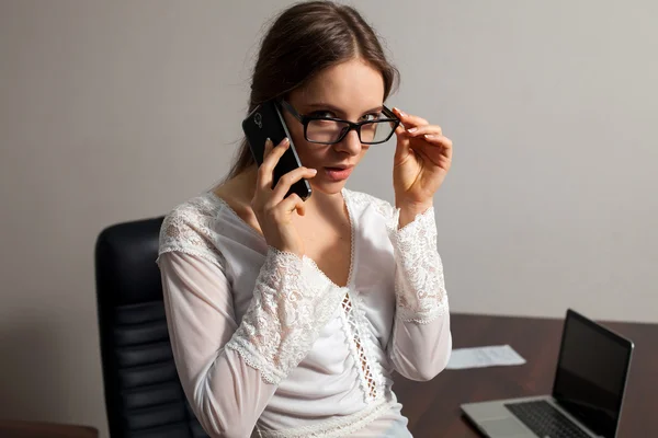 Secretary works in the office — Stock Photo, Image