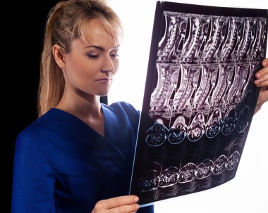 Doktor servikal MRG ile