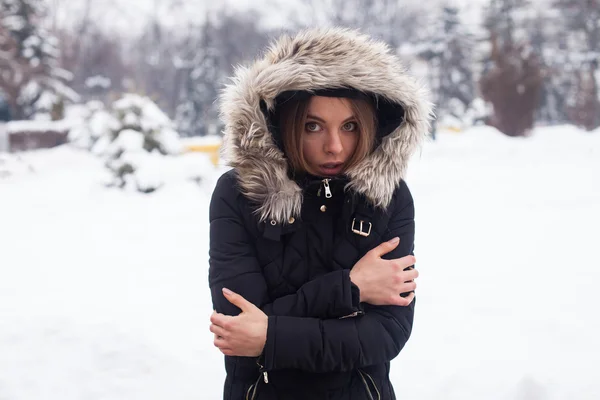 Mulher e inverno — Fotografia de Stock
