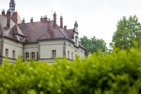 View of old castle in summer — Stock Photo, Image