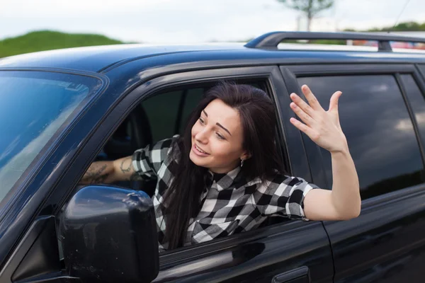 Femme en colère dans une voiture — Photo