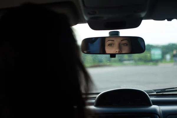 車の中の女性 — ストック写真