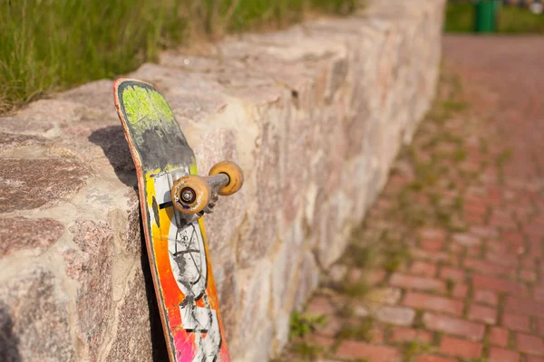 Το πολύχρωμο skate — Φωτογραφία Αρχείου