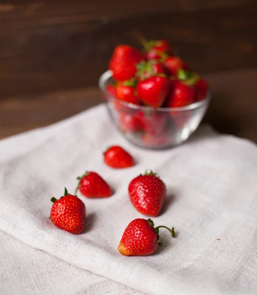 Strawberries in the glass bowl — Stock Photo, Image