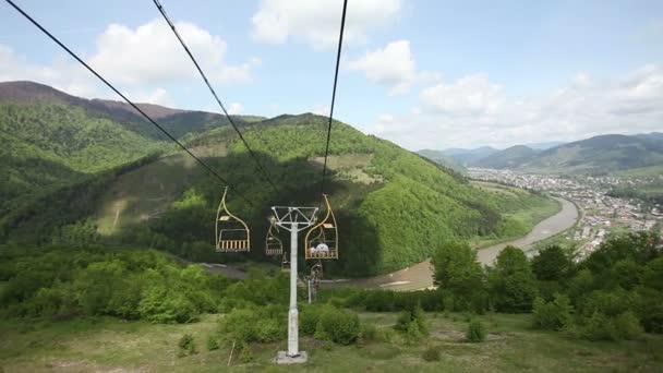 Лижний підйомник їзда — стокове відео