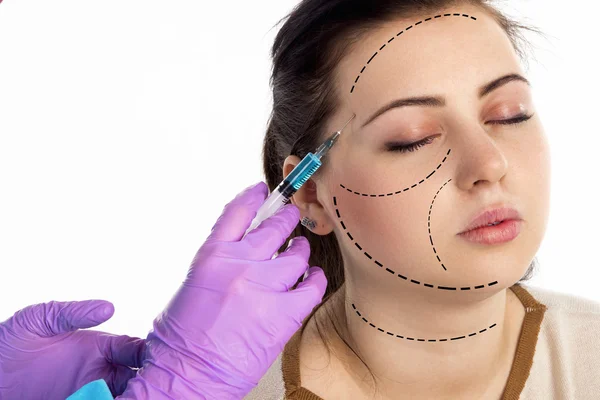 Doctor injects a botox — Stock Photo, Image