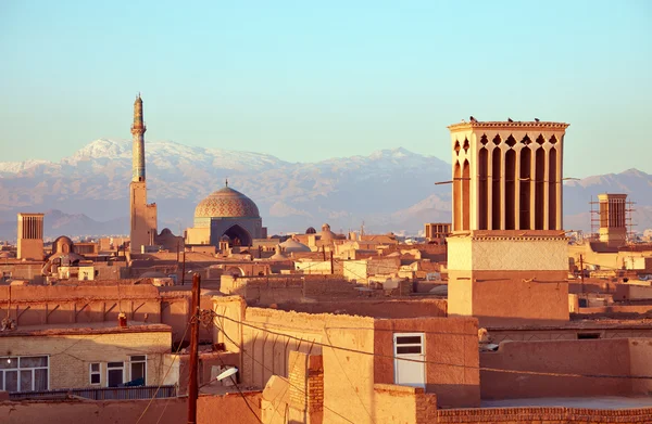 Antik şehir, Yezd gündoğumu ışıklar. İran — Stok fotoğraf