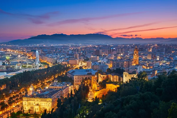 Sonnenuntergang Blick auf Malaga, Spanien — Stockfoto