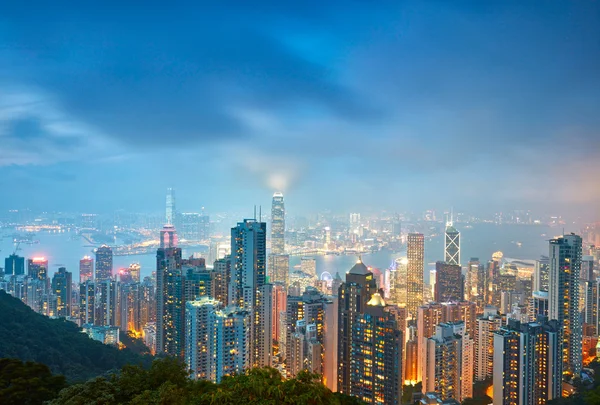 香港のスカイライン。ヴィクトリア ・ ピークからの眺め. — ストック写真